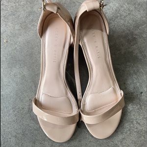 Women’s pumps only worn a few times